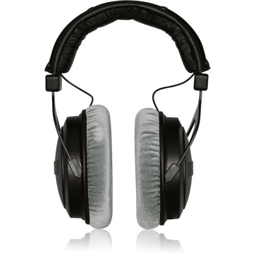 Behringer BH 770 студийные закрытые наушники Behringer BH 770 студийные закрытые наушники