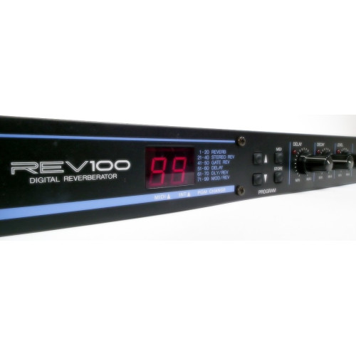 Yamaha REV100 цифровой ревербератор