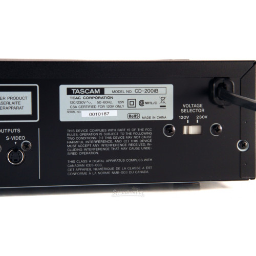 Tascam CD-200iB CD проигрыватель WAV/MP3 с доком для iPod Tascam CD-200iB CD проигрыватель WAV/MP3 с доком для iPod