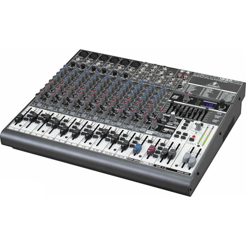 Behringer XENYX 1832FX малошумящий микшерный пульт Behringer XENYX 1832FX малошумящий микшерный пульт