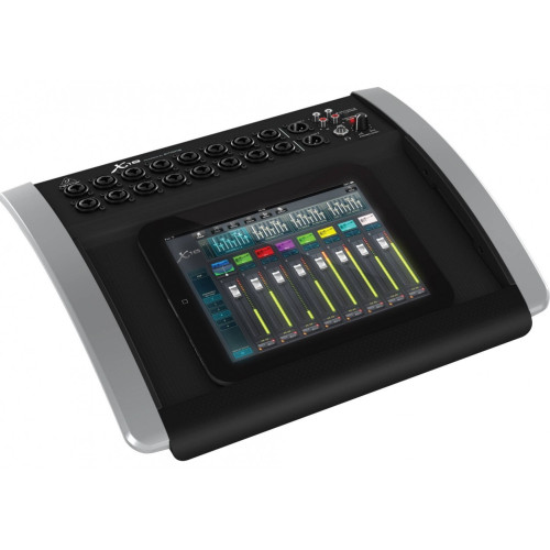Behringer X18 цифровой микшер Behringer X18 цифровой микшер
