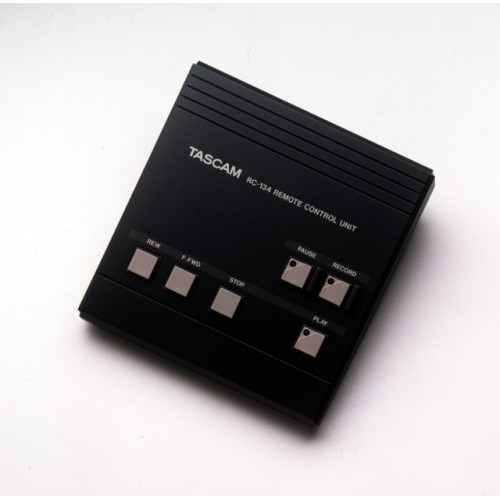 Tascam RC134 пульт ДУ для Tascam 112 Tascam RC134 пульт ДУ для Tascam 112