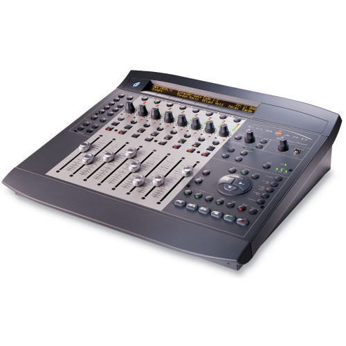 DigiDesign Command 8 контрольная консоль для Pro Tools LE и TDM, встроенный MIDI интерфейс, мониторная секция Focusrite DigiDesign Command 8 контрольная консоль для Pro Tools LE и TDM, встроенный MIDI интерфейс, мониторная секция Focusrite