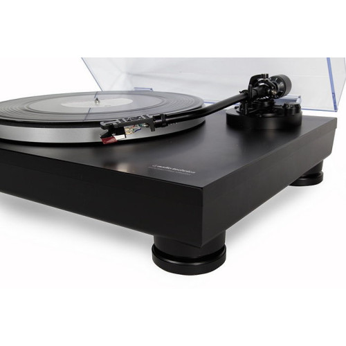 Audio-Technica AT-LP5 виниловый проигрыватель Audio-Technica AT-LP5 виниловый проигрыватель