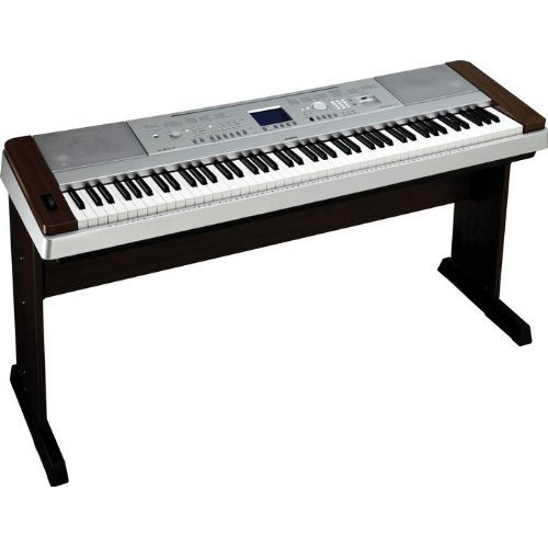 Yamaha DGX640W синтезатор с автоаккомпаниментом 88 клавиш Yamaha DGX640W синтезатор с автоаккомпаниментом 88 клавиш