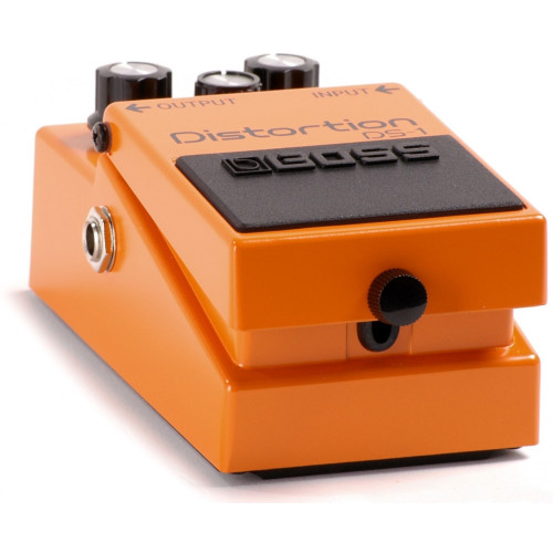Boss DS-1 педаль гитарная Distortion Boss DS-1 педаль гитарная Distortion