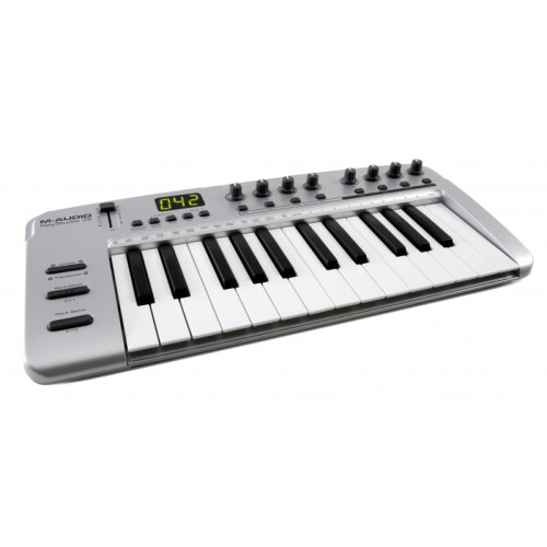M-Audio KeyStudio 25 Программируемая MIDI-клавиатура 25 клавиш (aftertouch) M-Audio KeyStudio 25 Программируемая MIDI-клавиатура 25 клавиш (aftertouch)