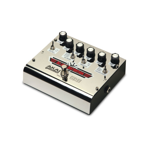 Akai PRO Deluxe Distortion аналоговая Custom Shop педаль дисторшн, true bypass