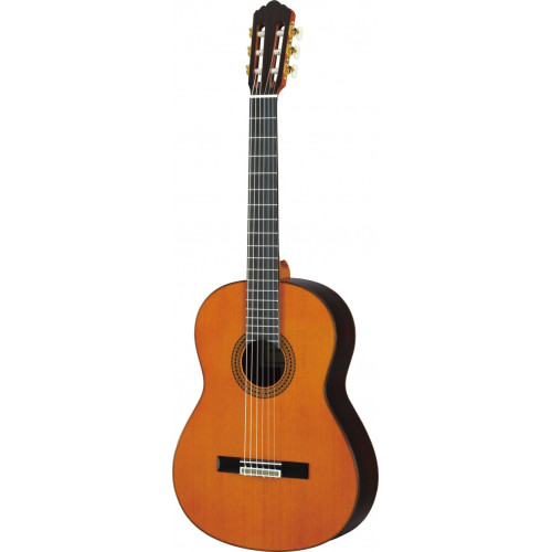 Yamaha GC22C классическая гитара, цвет натуральный Yamaha GC22C классическая гитара, цвет натуральный