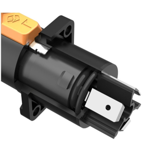 Roxtone RAC3MPWP+DCPM разъем панельный powercon, IP65 + силиконовая заглушка, 3-контактный "папа", черный Roxtone RAC3MPWP+DCPM разъем панельный powercon, IP65 + силиконовая заглушка, 3-контактный "папа", черный