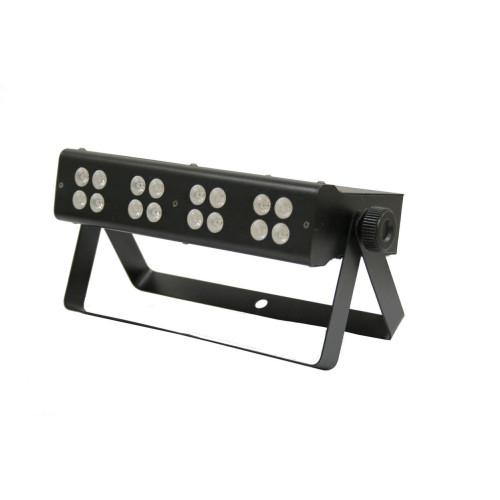 Involight Quadbar 1631 компактный LED светильник заливного света Involight Quadbar 1631 компактный LED светильник заливного света