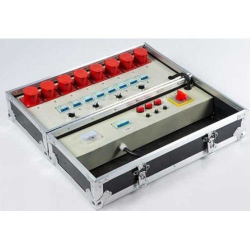 Showlight TCH 4 блок управления 4-мя электрическими талями Showlight TCH 4 блок управления 4-мя электрическими талями